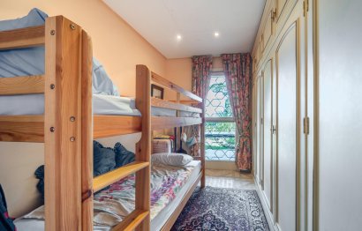 Resale - House - Detached Villa - Estepona - Estepona Centro