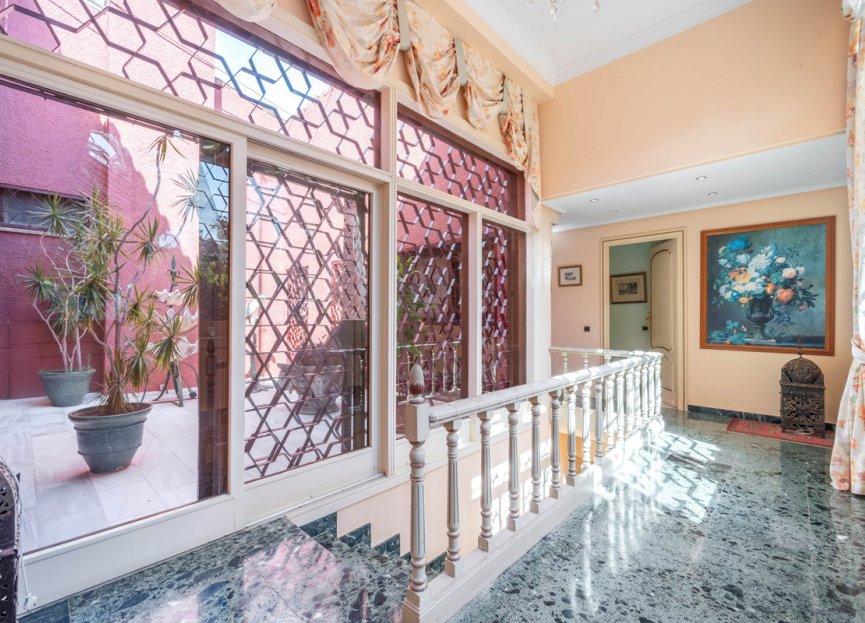 Resale - House - Detached Villa - Estepona - Estepona Centro