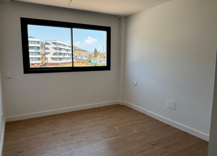 Resale - Apartment - Middle Floor Apartment - Fuengirola - Fuengirola Centro