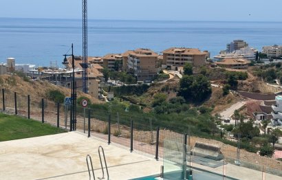 Resale - Apartment - Middle Floor Apartment - Fuengirola - Fuengirola Centro