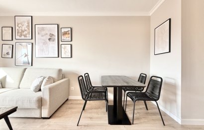 Resale - Apartment - Middle Floor Apartment - Benahavís - Benahavís Centro