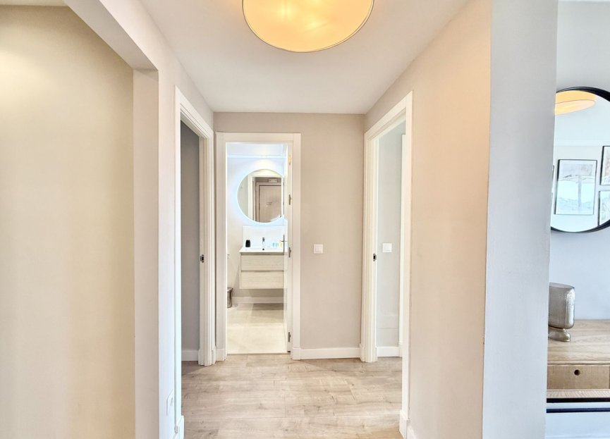 Resale - Apartment - Middle Floor Apartment - Benahavís - Benahavís Centro