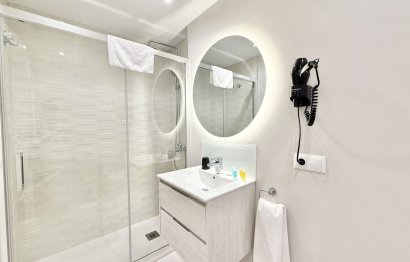 Resale - Apartment - Middle Floor Apartment - Benahavís - Benahavís Centro