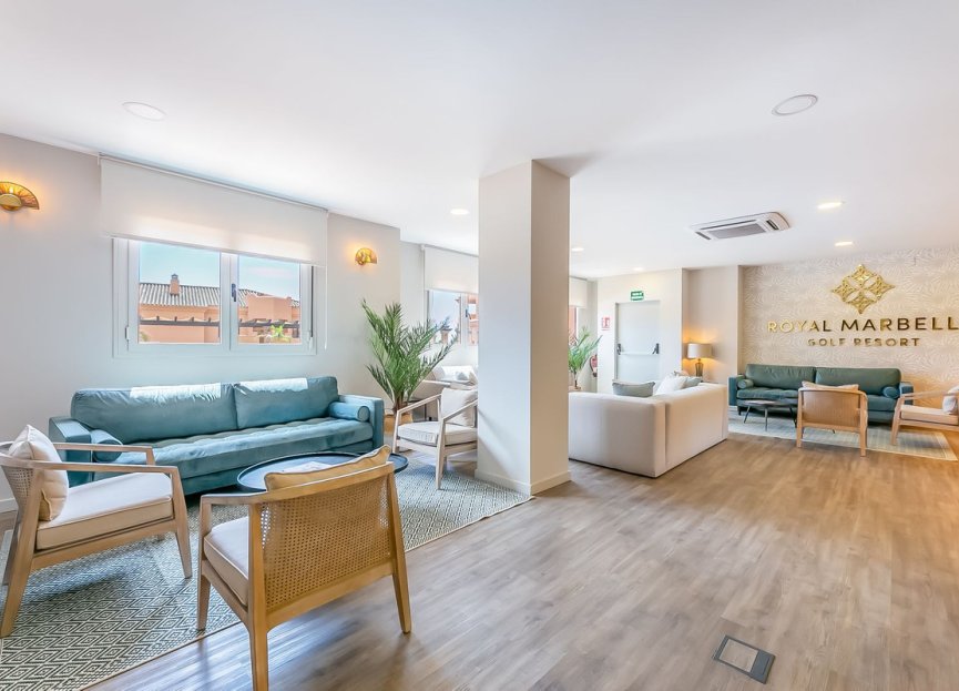 Resale - Apartment - Middle Floor Apartment - Benahavís - Benahavís Centro