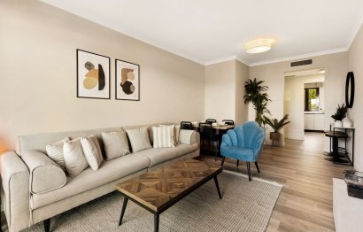 Resale - Apartment - Middle Floor Apartment - Benahavís - Benahavís Centro