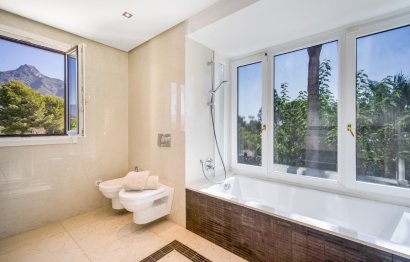 Resale - House - Detached Villa - Marbella - The Golden Mile