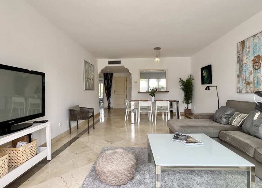 Resale - Apartment - Top Floor Apartment - Estepona - El Presidente