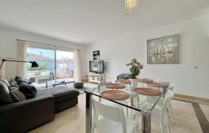 Resale - Apartment - Top Floor Apartment - Estepona - El Presidente