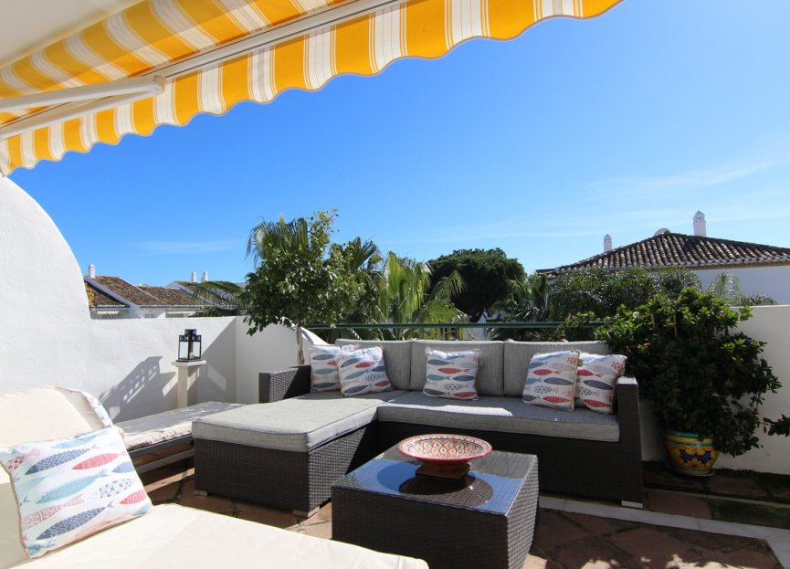 Resale - Apartment - Top Floor Apartment - Estepona - El Presidente