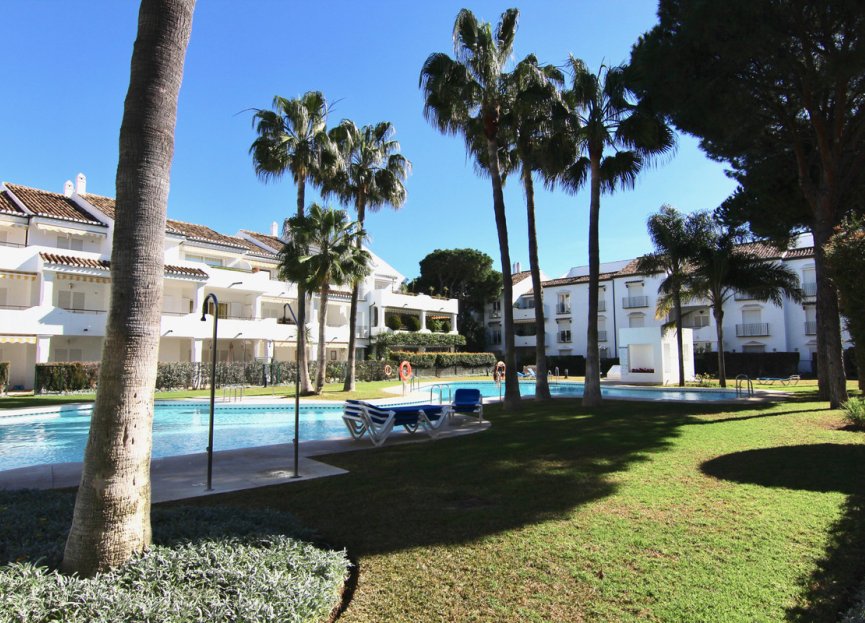 Resale - Apartment - Top Floor Apartment - Estepona - El Presidente