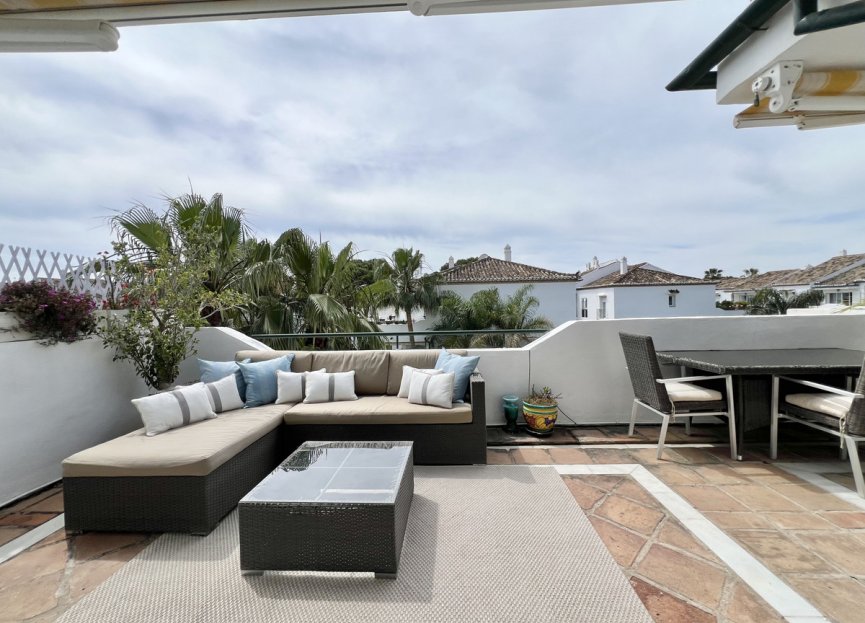 Resale - Apartment - Top Floor Apartment - Estepona - El Presidente