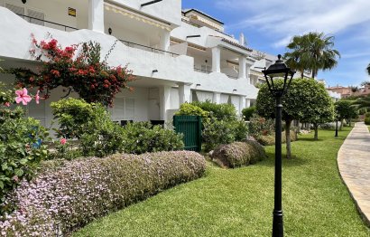 Resale - Apartment - Top Floor Apartment - Estepona - El Presidente