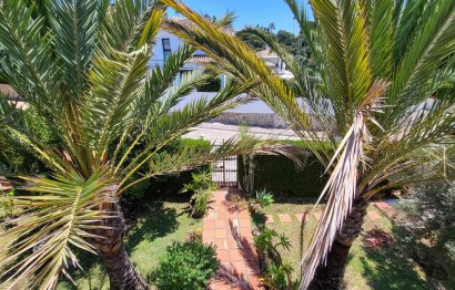 Resale - House - Detached Villa - Marbella - Elviria