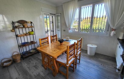 Resale - House - Detached Villa - Marbella - Elviria