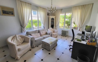 Resale - House - Detached Villa - Marbella - Elviria
