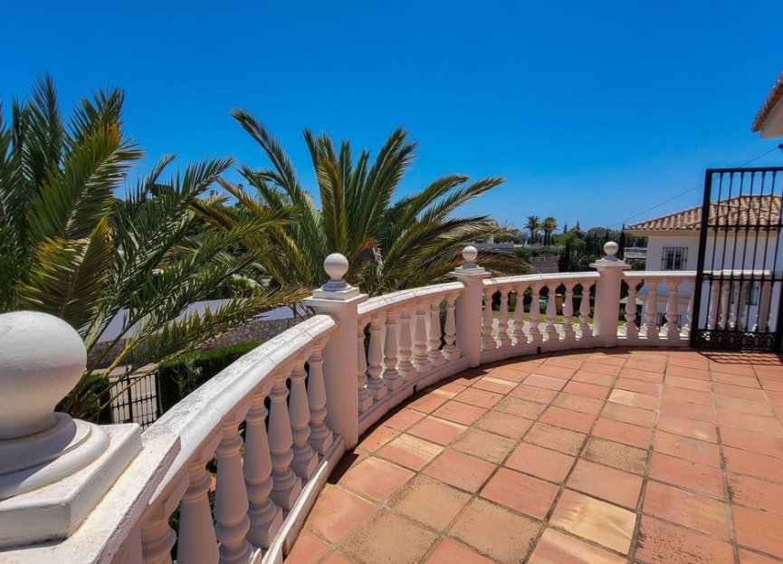 Resale - House - Detached Villa - Marbella - Elviria