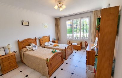 Resale - House - Detached Villa - Marbella - Elviria