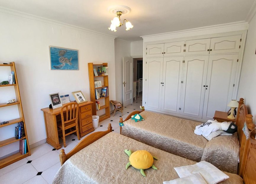 Resale - House - Detached Villa - Marbella - Elviria