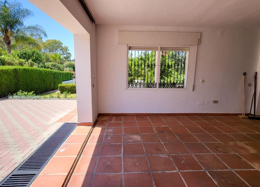 Resale - House - Detached Villa - Marbella - Elviria