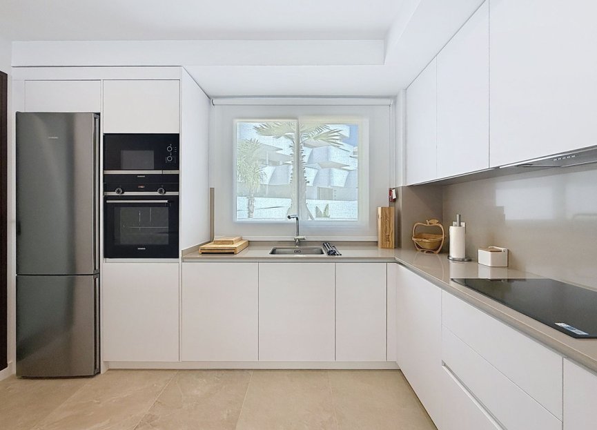 Resale - Ground floor apartment - Estepona - Estepona Centro