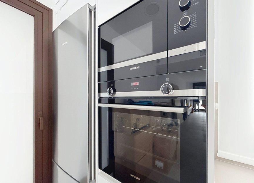 Resale - Ground floor apartment - Estepona - Estepona Centro