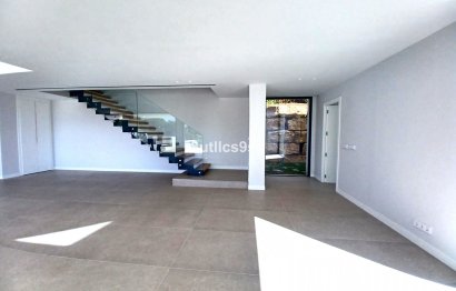 Resale - House - Detached Villa - Benahavís - Benahavís Centro