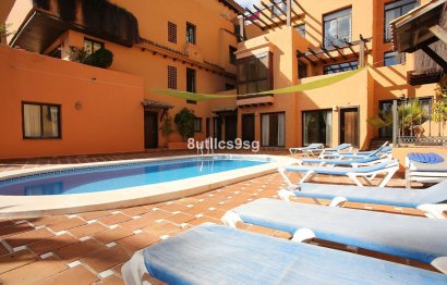 Resale - Apartment - Middle Floor Apartment - Estepona - Estepona Centro