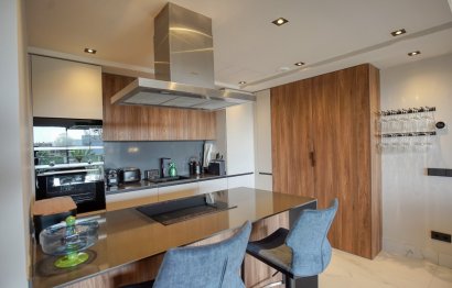 Resale - Apartment - Middle Floor Apartment - Marbella - San Pedro De Alcantara