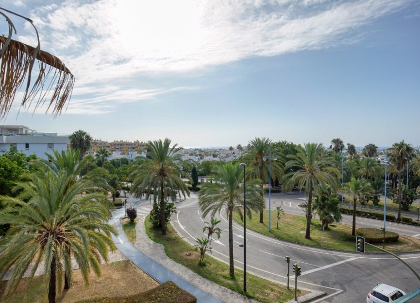 Resale - Apartment - Middle Floor Apartment - Marbella - San Pedro De Alcantara