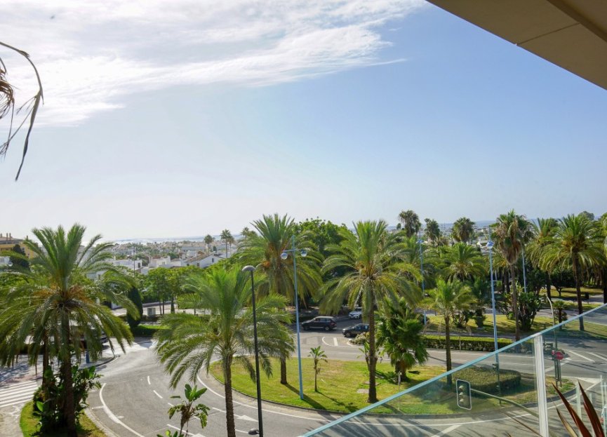Resale - Apartment - Middle Floor Apartment - Marbella - San Pedro De Alcantara