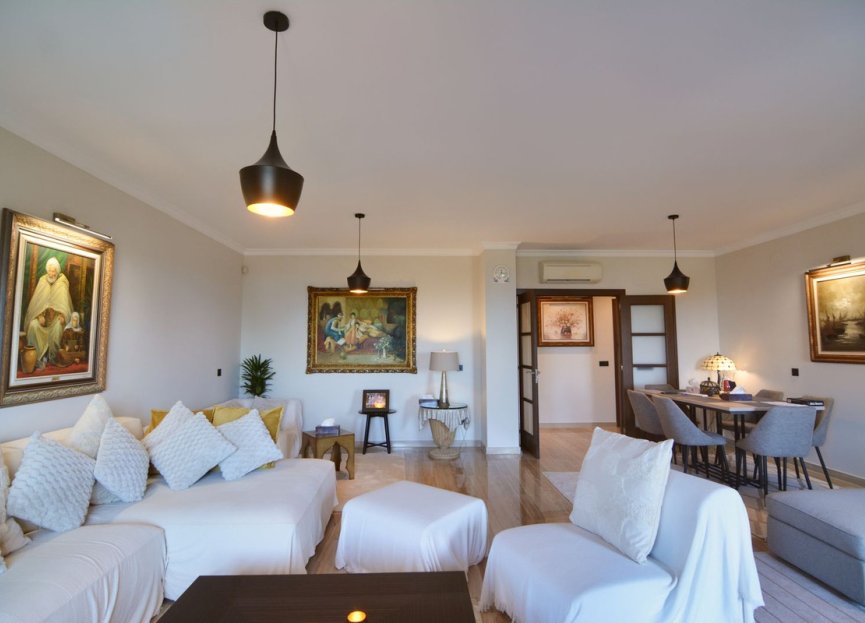 Resale - Apartment - Middle Floor Apartment - Fuengirola - Fuengirola Centro