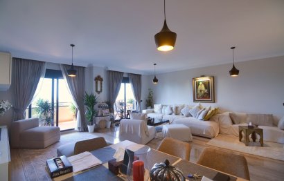 Resale - Apartment - Middle Floor Apartment - Fuengirola - Fuengirola Centro