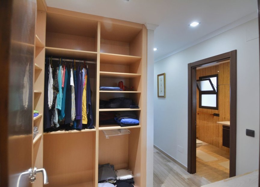 Resale - Apartment - Middle Floor Apartment - Fuengirola - Fuengirola Centro