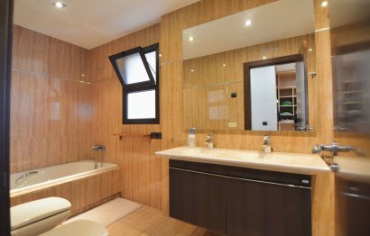 Resale - Apartment - Middle Floor Apartment - Fuengirola - Fuengirola Centro