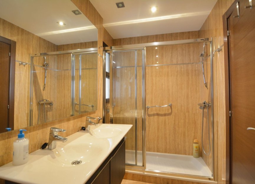 Resale - Apartment - Middle Floor Apartment - Fuengirola - Fuengirola Centro