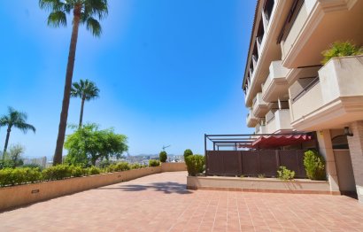 Resale - Apartment - Middle Floor Apartment - Fuengirola - Fuengirola Centro