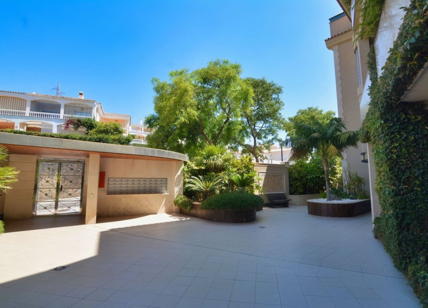 Resale - Apartment - Middle Floor Apartment - Fuengirola - Fuengirola Centro