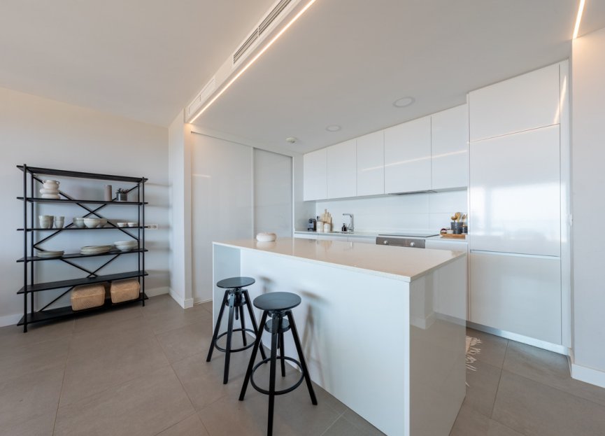 Resale - Apartment - Middle Floor Apartment - Benalmádena - Benalmadena Centro