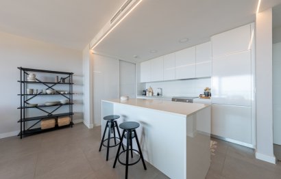 Resale - Apartment - Middle Floor Apartment - Benalmádena - Benalmadena Centro