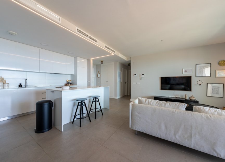 Resale - Apartment - Middle Floor Apartment - Benalmádena - Benalmadena Centro