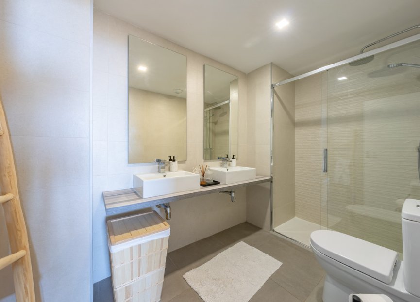 Resale - Apartment - Middle Floor Apartment - Benalmádena - Benalmadena Centro