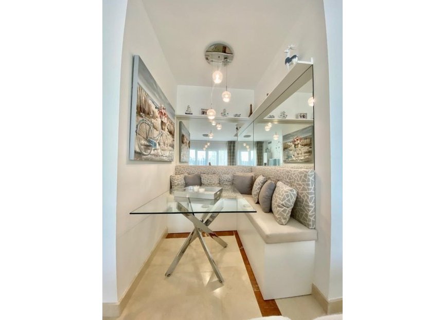 Resale - Apartment - Duplex - Marbella - Nueva Andalucia