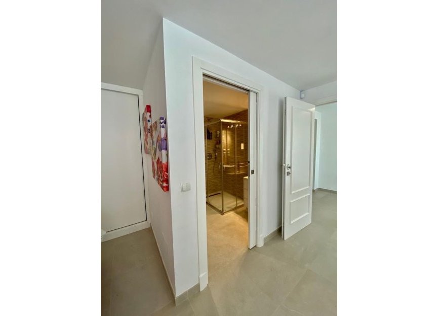 Resale - Apartment - Duplex - Marbella - Nueva Andalucia