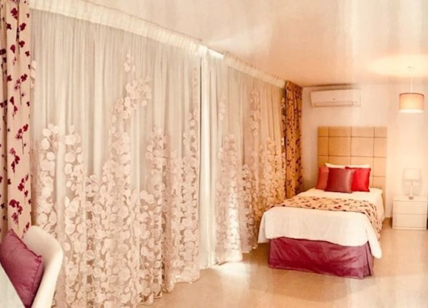 Resale - Apartment - Duplex - Marbella - Nueva Andalucia