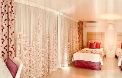 Resale - Apartment - Duplex - Marbella - Nueva Andalucia