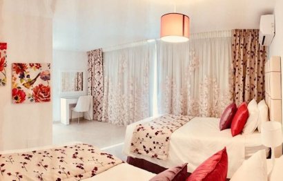 Resale - Apartment - Duplex - Marbella - Nueva Andalucia