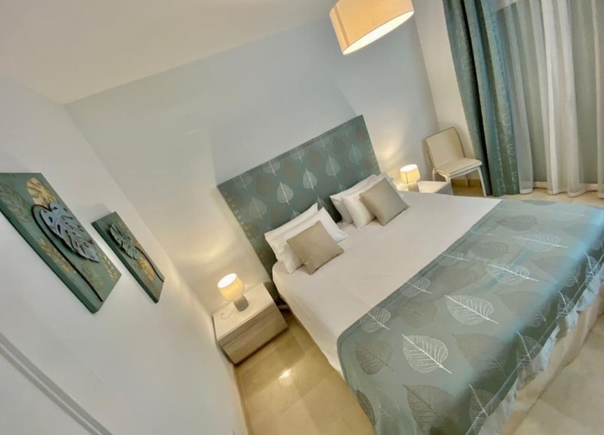 Resale - Apartment - Duplex - Marbella - Nueva Andalucia