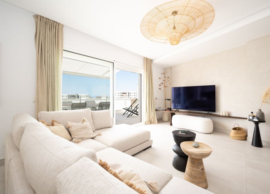 Resale - Apartment - Penthouse - Marbella - Altos de los Monteros