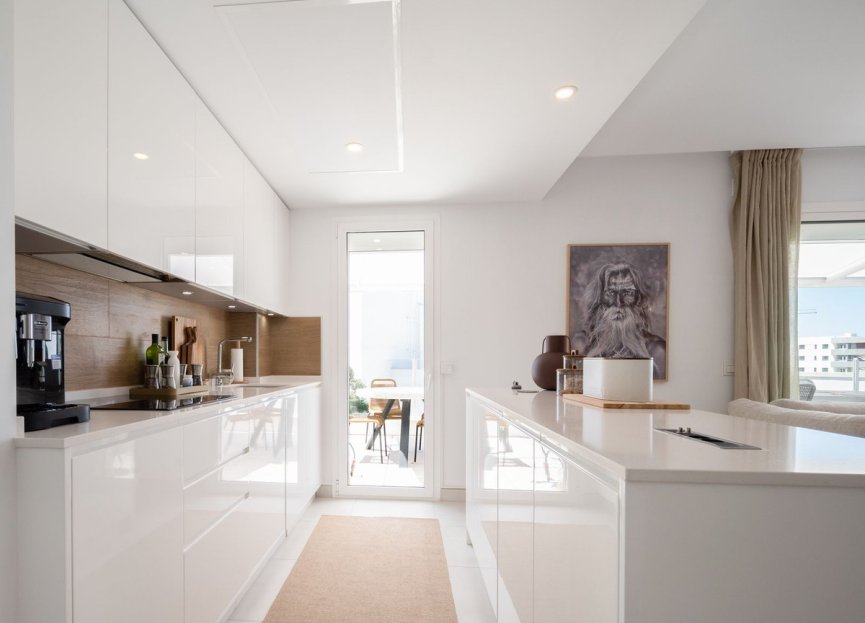 Resale - Apartment - Penthouse - Marbella - Altos de los Monteros