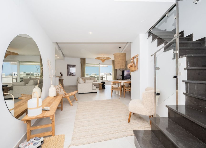 Resale - Apartment - Penthouse - Marbella - Altos de los Monteros
